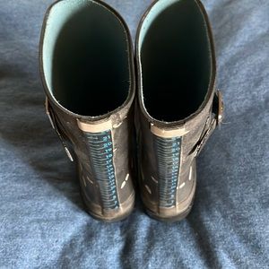 Joules youth rainboots youth 13  - $17